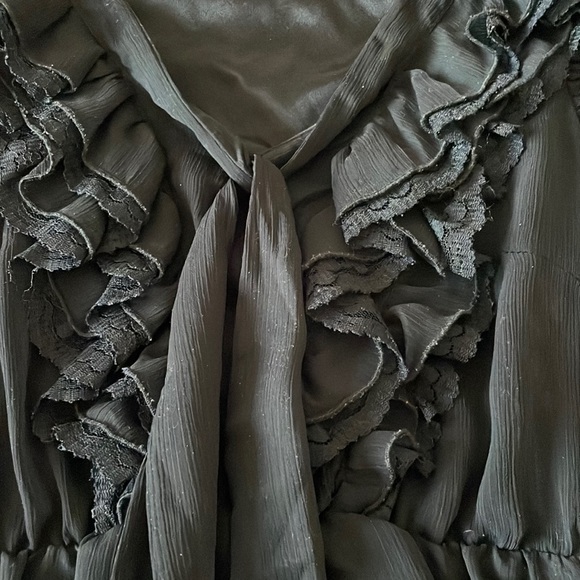 H&M black ruffle top - Picture 3 of 6